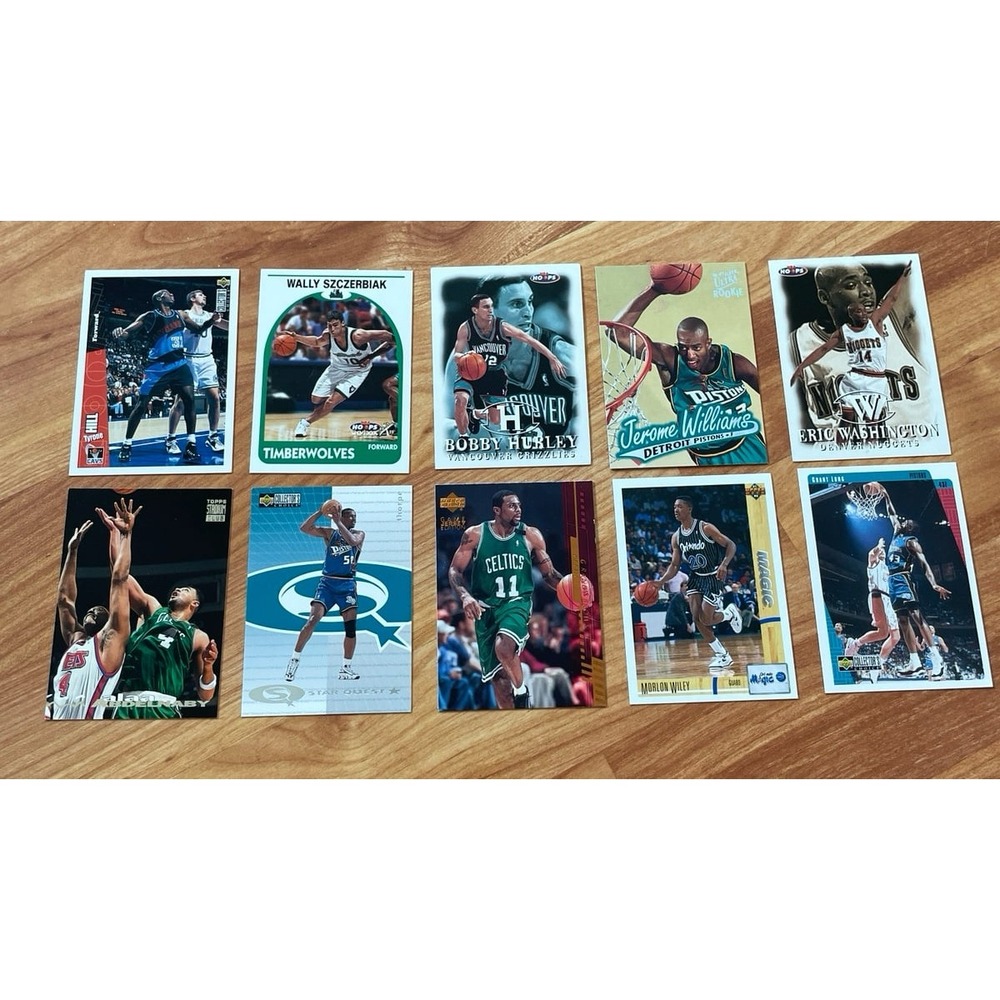10 NBA Basketball Cards
Good condition
